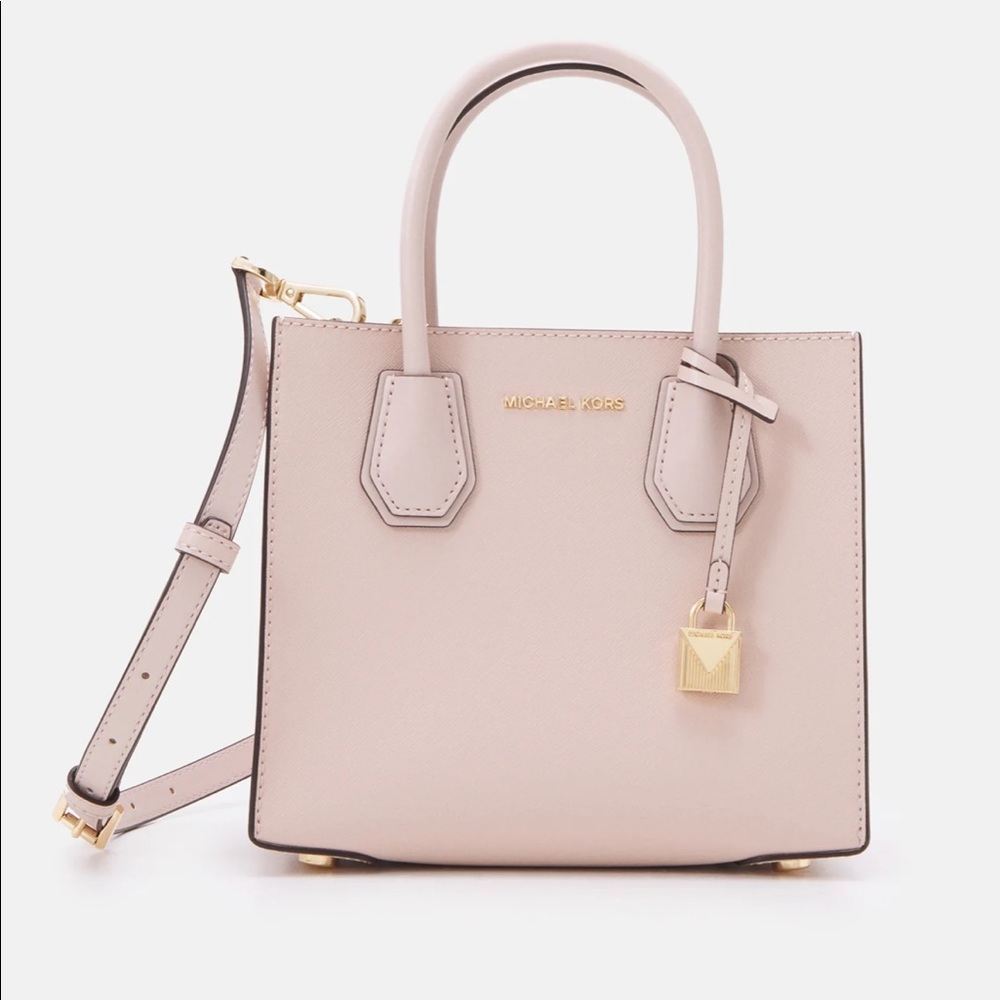 NWT Michael Kors soft pink Mercer Medium Pebbled Leather Crossbody Bag